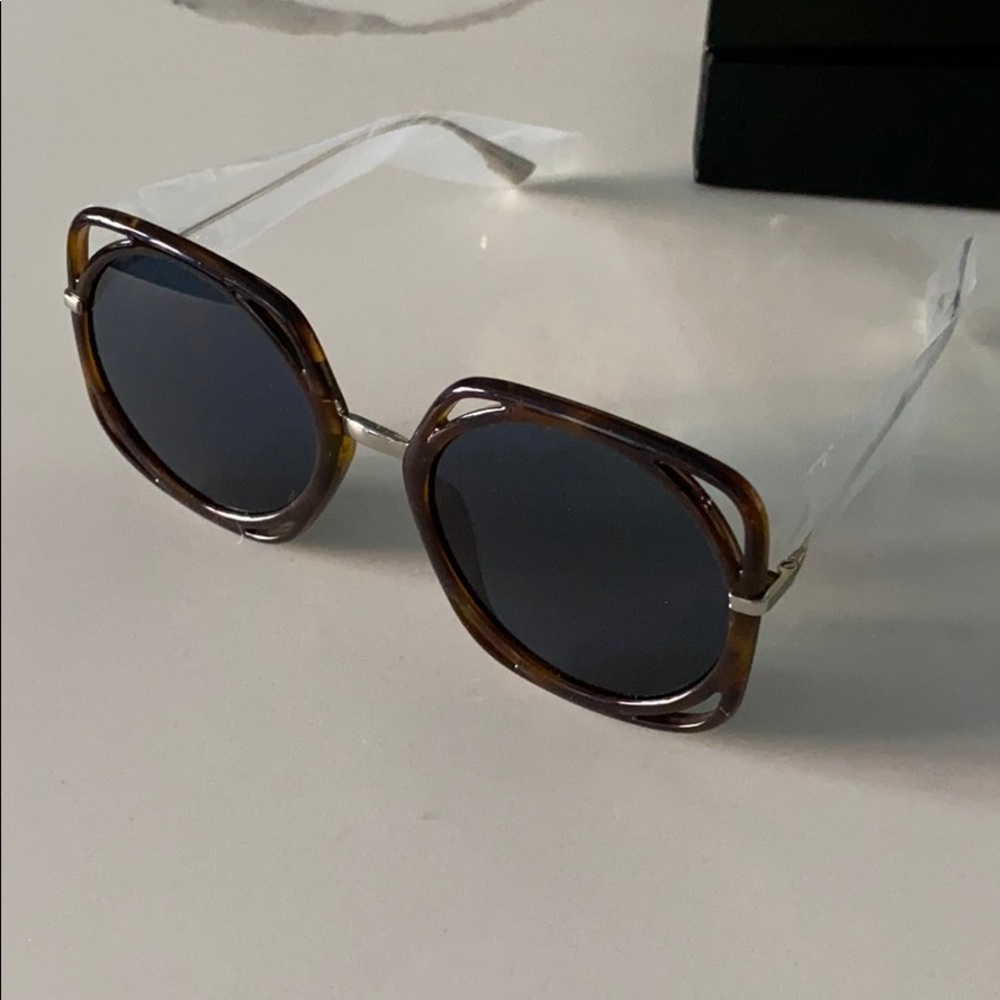 BRAND NEW Christian Dior Sunglasses (NWT) - Picture 5 of 11